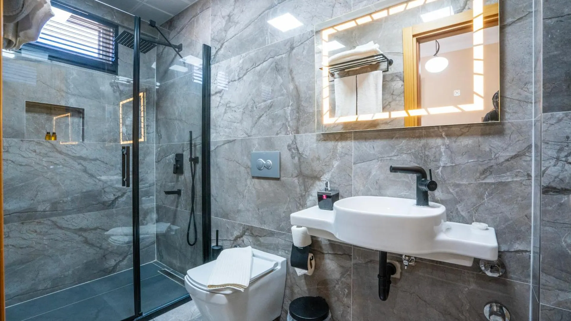 Grand Reis Hotel Istanbul Turkey