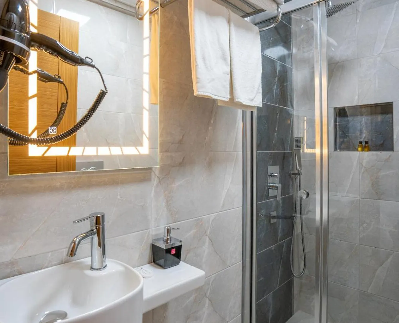 Grand Reis Hotel Istanbul